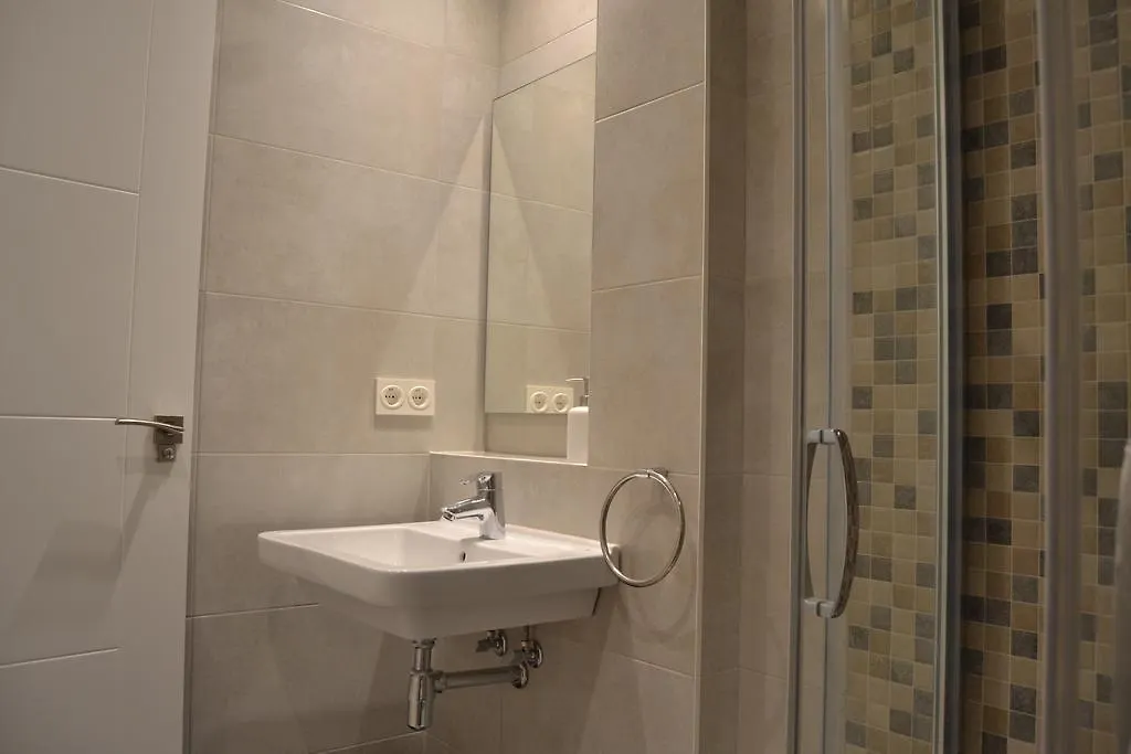 Talaia Ht Apartment San Sebastian 0*,